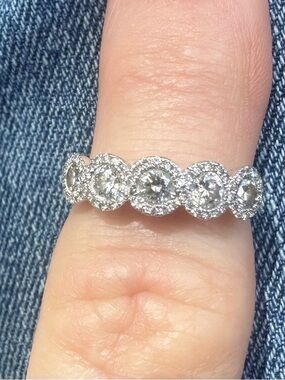 💎18K White Gold Diamond Halo Ring- 0.97CTW| F Color| SI1 Clarity| Appraised$4500